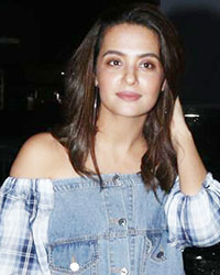 Surveen Chawla at Dream Girl Screening