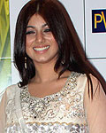 Ayesha Takia at English Vinglish Premiere