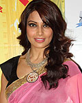 Bipasha Basu at English Vinglish Premiere