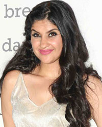 FBB Creates Guinness World Record for Largest Photobook FBB Creates Guinness World Record for Largest Photobook