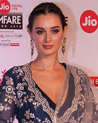 Evelyn Sharma at Filmfare Awards 2018