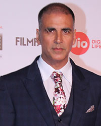 Akshay Kumar at Filmfare Awards 2018