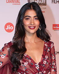 Pooja Hegde at Filmfare Awards 2018