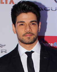 Sooraj Pancholi at Filmfare Glamour and Style Awards 2016