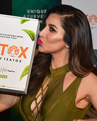 Sophie Choudry at FitTOX Tea Brand Launch