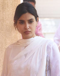 Diana Penty at Funeral of Nikhil Advani`s Mother