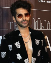 GQ and Arrow The Runway Event GQ and Arrow The Runway Event