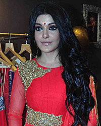 Koena Mitra at Gagan Kumar Store Launch