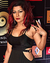 Hard Kaur at GiMA Awards 2015