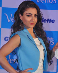 Soha Ali Khan at Gillette Venus Satin Care Shave Gel Launch