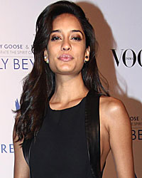 Lisa Haydon at Grey Goose Fly Beyond Awards 2014