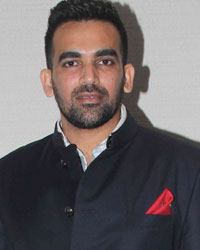 Zaheer Khan at Guests at LFW 2015