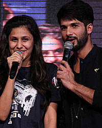 Haider Promotion at Umang College Fest