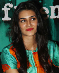 Kriti Sanon at Half Girlfriend Book Launch