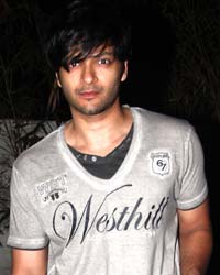 Ali Fazal at Hamari Adhuri Kahani Screening at SSS