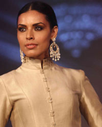 Happy New Year Trailer Launch