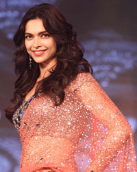 Deepika Padukone at Happy New Year Trailer Launch