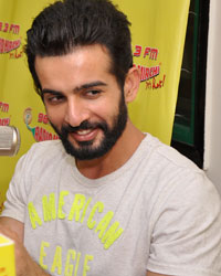 Jay Bhanushali at Hate Story 2 Promotion at Radio Mirchi