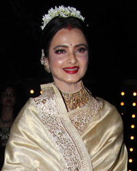 Rekha at Hello Hall of Fame Awards 2017