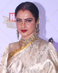 Rekha at Hello Hall of Fame Awards 2018