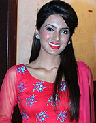 Geeta Basra at Hira Manek Awards 2013