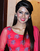 Geeta Basra at Hira Manek Awards 2013