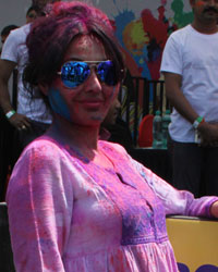 Kamya Panjabi at Holi Invasion by Box Cricket League