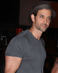 Hrithik Roshan at Hrithik Snapped With Kids