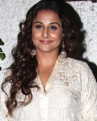 Vidya Balan at Humari Adhuri Kahani Screening for Vidyas Family