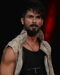 Shahid Kapoor at IIFA 2015