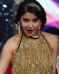 Anushka Sharma at IIFA 2015