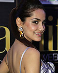 Shazahn Padamsee at IIFA Awards 2012