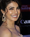 Priyanka Chopra at IIFA Awards 2012