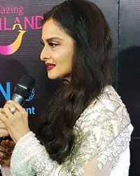 Rekha at IIFA Awards 2018