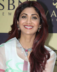 Shilpa Shetty at Inauguration of Varti Jewels Showroom