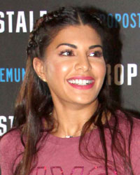 Jacqueline Fernandez at Jacqueline Launches Aeropostale Store