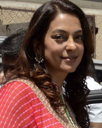 Juhi Chawla at Juhi Inaugurates Dialysis Centre