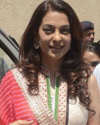 Juhi Chawla at Juhi Inaugurates Dialysis Centre