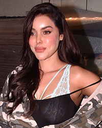 Gizele Thakral at Julie 2 Screening