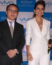 Kangana Launches Vivo Smartphone Kangana Launches Vivo Smartphone