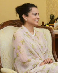 Kangana Meets Maharashtra Governor