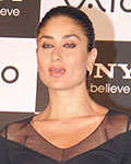 Kareena Kapoor at Kareena Kapoor Unveils Sony VAIO