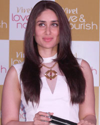 Kareena Kapoor at Kareena Unveils Vivels New Products