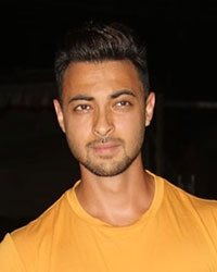 Aayush Sharma at Khandani Shafakhana Screening