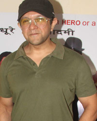 Victor Banerjee and Imran Khan Victor Banerjee and Imran Khan