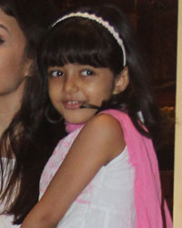 Aishwarya Rai with her daughter Aaradhya Bachchan