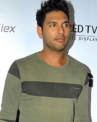 Yuvraj Singh at LG G Flex Smartphone Launch