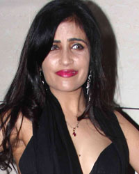 Shibani Kashyap at Launch of Harrys Bar