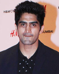 Vijender Singh at Launch of Hennes and Mauritz Store