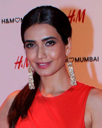 Karishma Tanna at Launch of Hennes and Mauritz Store